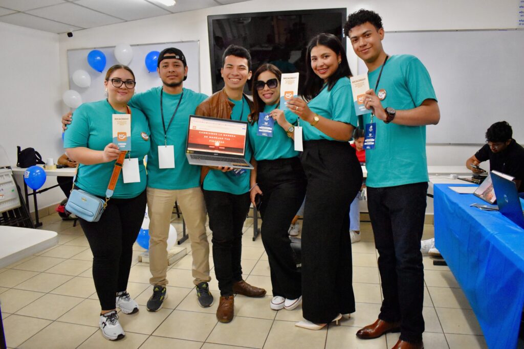 Feria del Joven Innovador y Emprendedor.