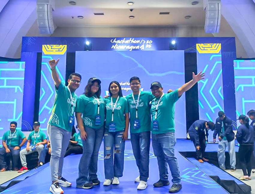 La Universidad del Valle, participa en el Hackathon Disruptivo 2025